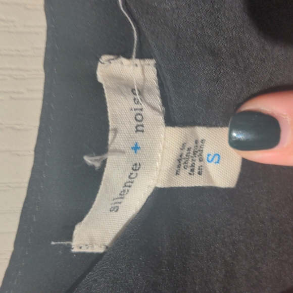 Silence + Noise - Black Tank Top - Picture 2 of 3